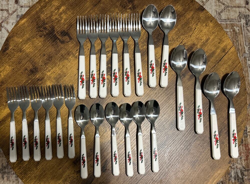 Vtg Pfaltzgraff Christmas Heritage Flatware 24 Piece 6 Place Settings No Knives